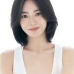 매니지먼트 스탠드가 공개한 송혜교 새 프로필 사진